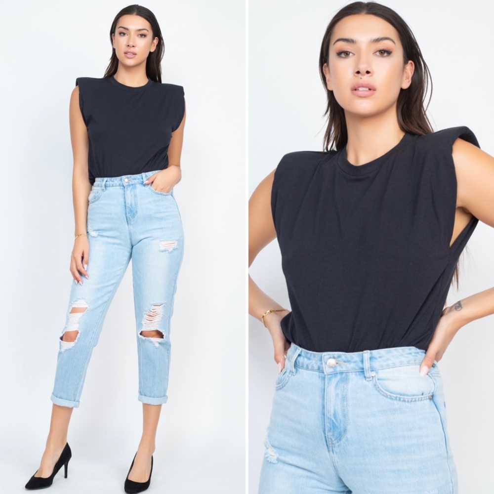 Puff sleeves top